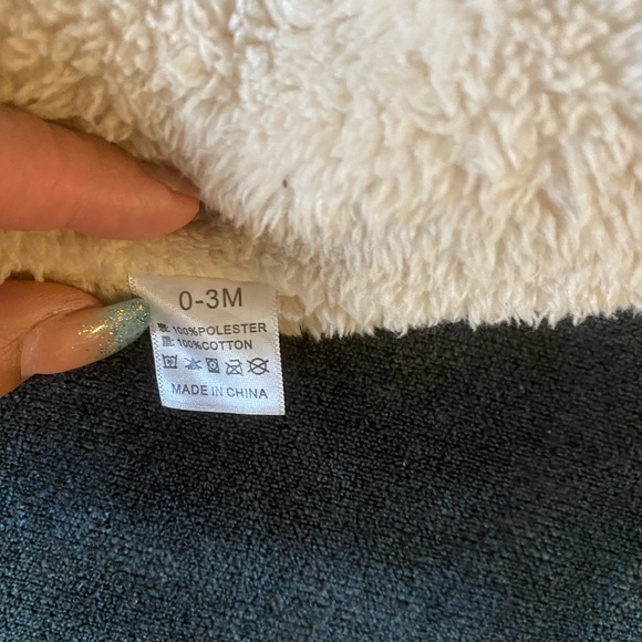 Snowsuit - Picture 3 of 3